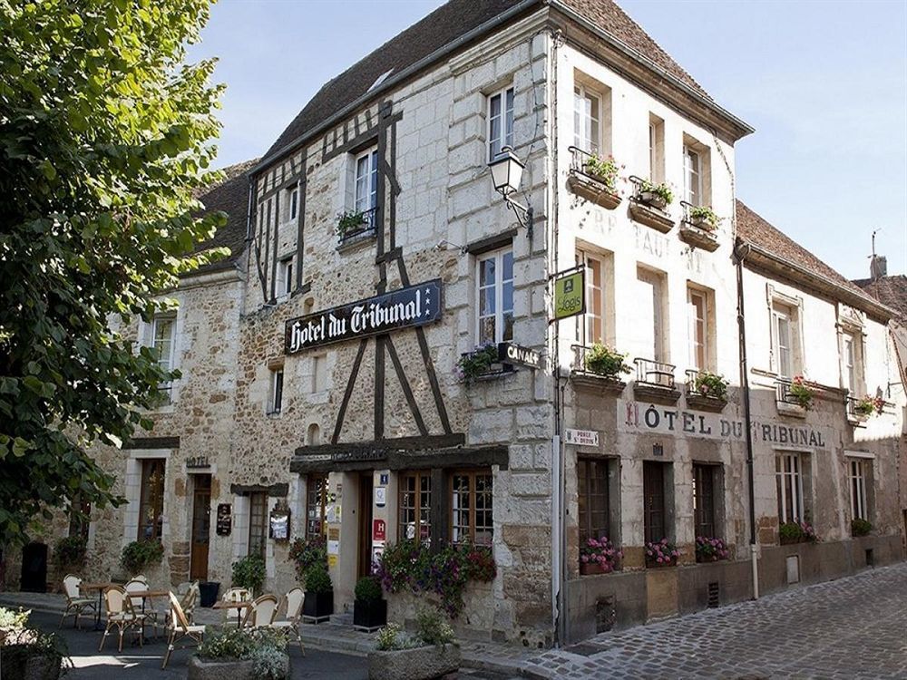 Logis - Hotel & Restaurant Du Tribunal Mortagne-au-Perche Eksteriør bilde