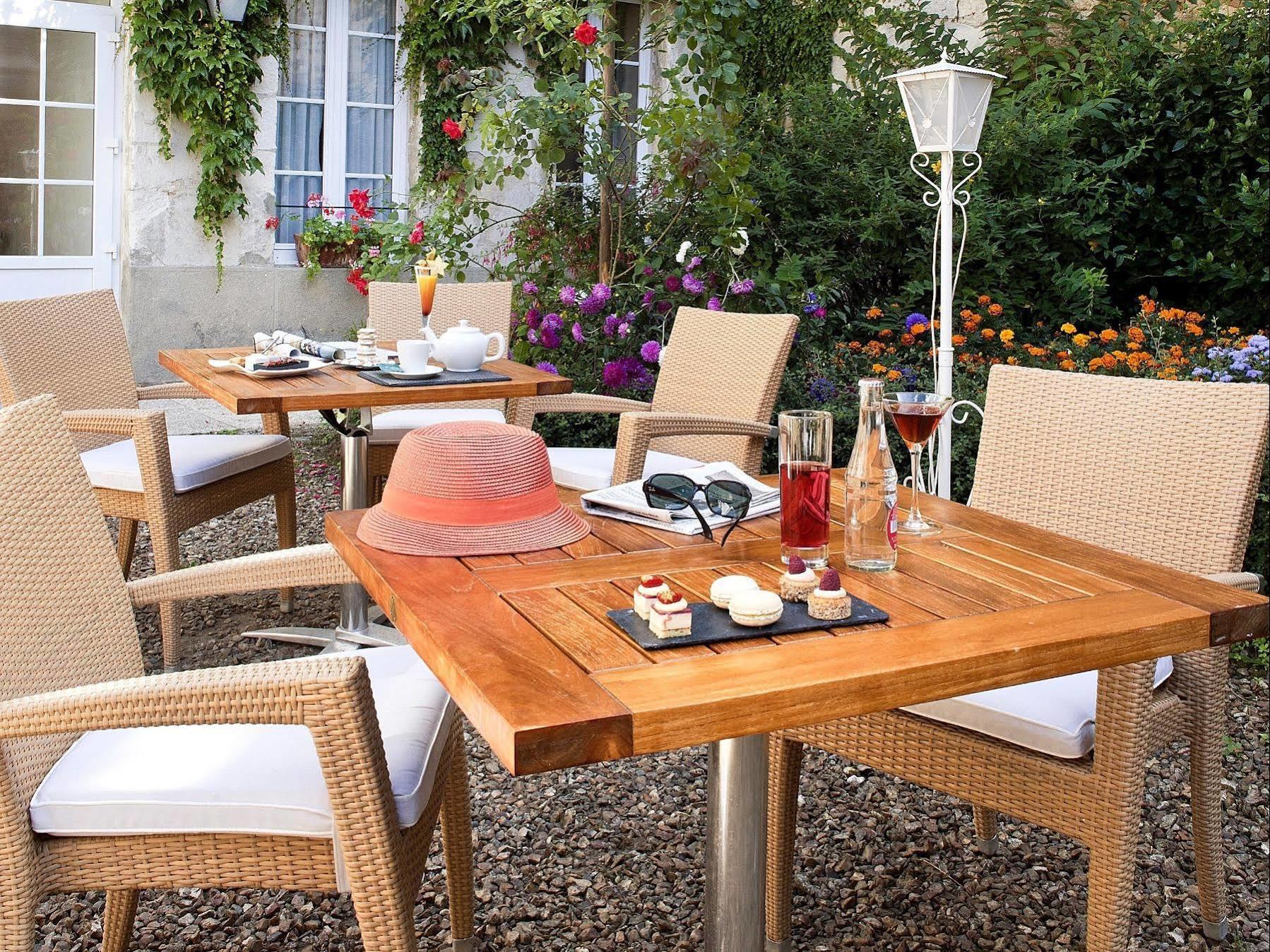 Logis - Hotel & Restaurant Du Tribunal Mortagne-au-Perche Eksteriør bilde
